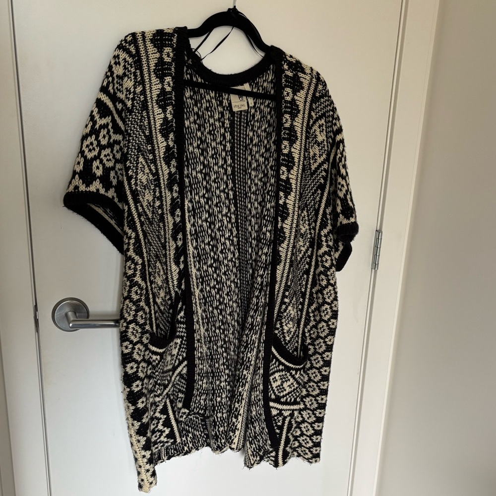 Black & Cream Oversized Knit Cardigan